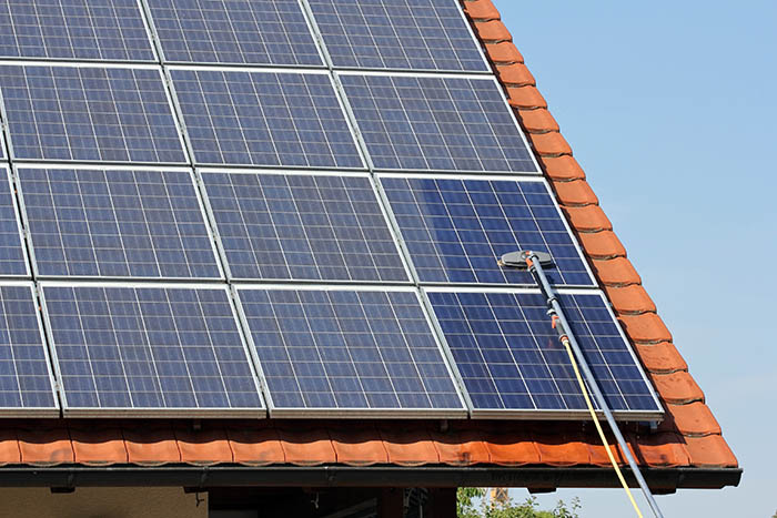 Nettoyage des panneaux solaires