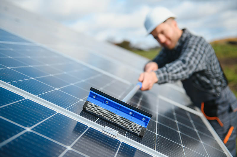 Comment bien entretenir vos panneaux solaires photovoltaique ?
