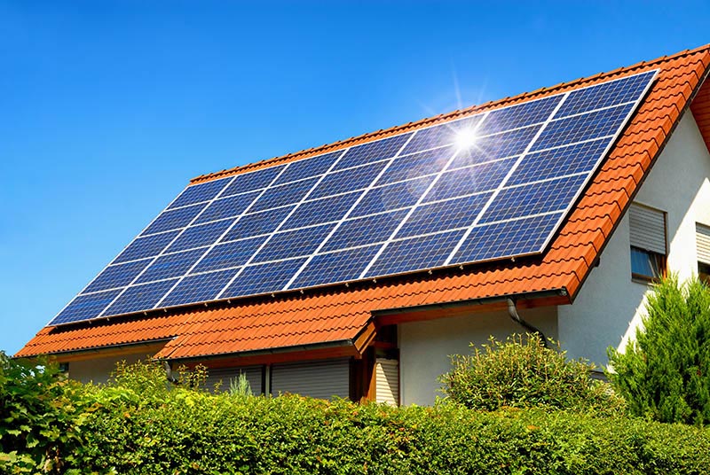 Quel est le prix des Panneaux solaires photovoltaiques ? Coûts d'achat et installation