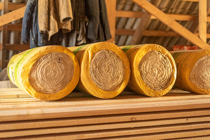 L'isolation par l'extérieur versus l'isolation par l'intérieur avantages et inconvénients