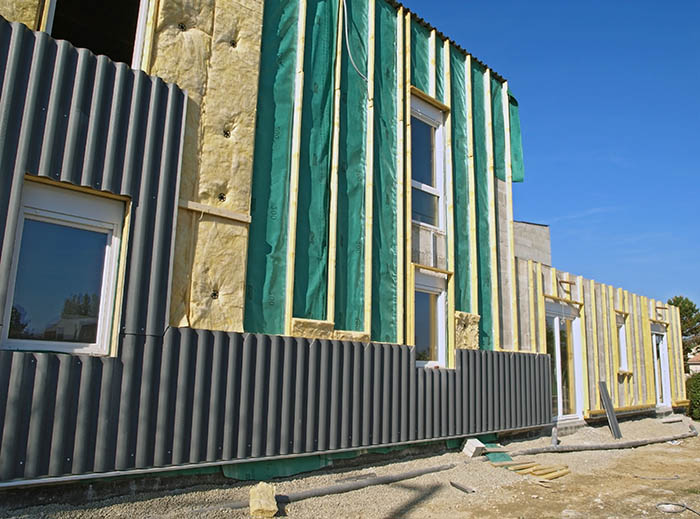 Isolation extérieure ne vous laissez pas surprendre par l'hiver les entreprises sont déjà débordées